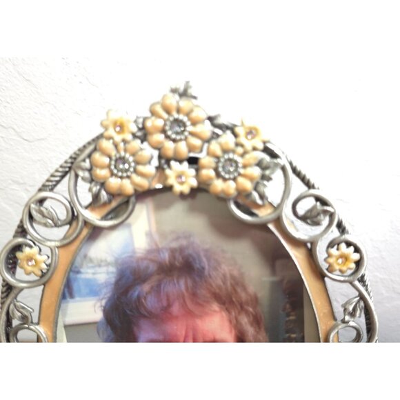 Vntg Sunflower Designs Oval Metal & Enamel Frame 5-1/2" x 3-1/2" Floral Accents - Picture 3 of 10